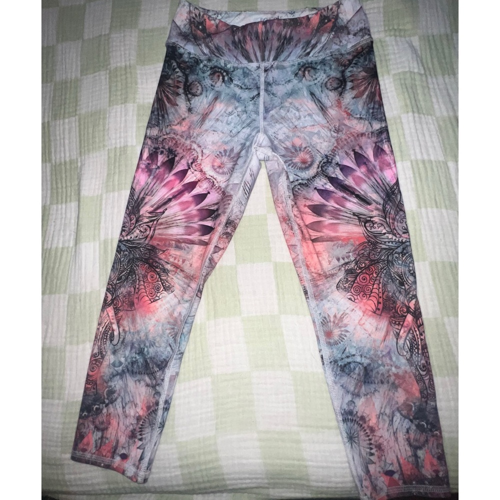 Evolution and creation Patterned Leggings size medium